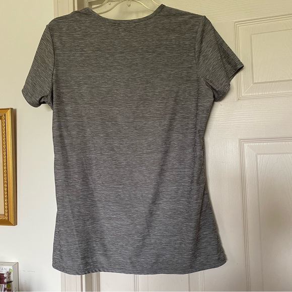 32 degrees ladies short sleeve scoop neck gray tee - Picture 2 of 4